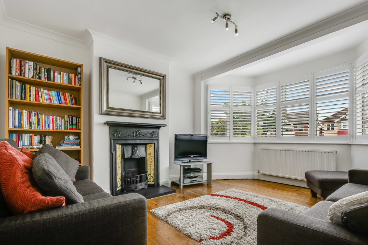 4 bedroom House for Sale Lorne Gardens, Wanstead