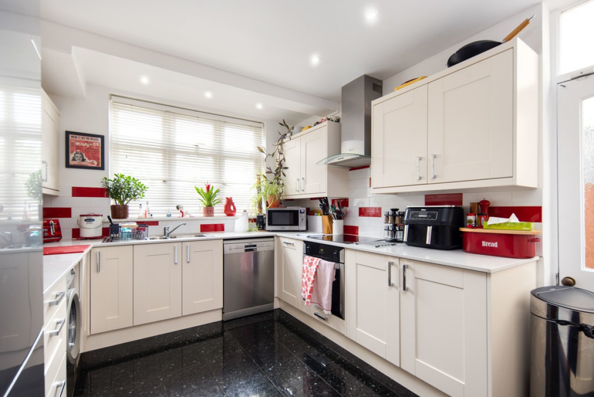 Warren Road, Wanstead