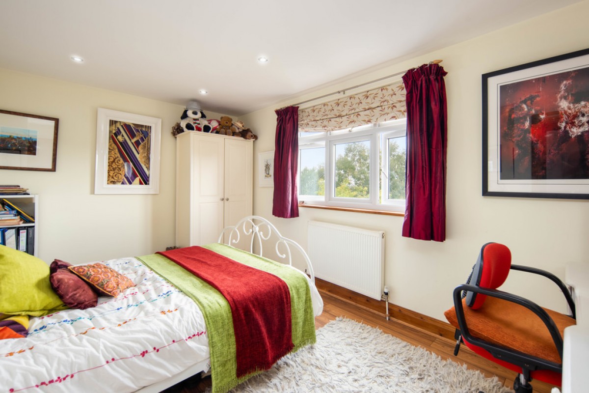 Warren Road, Wanstead