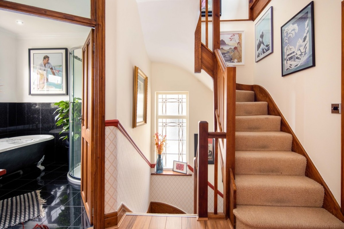 Warren Road, Wanstead