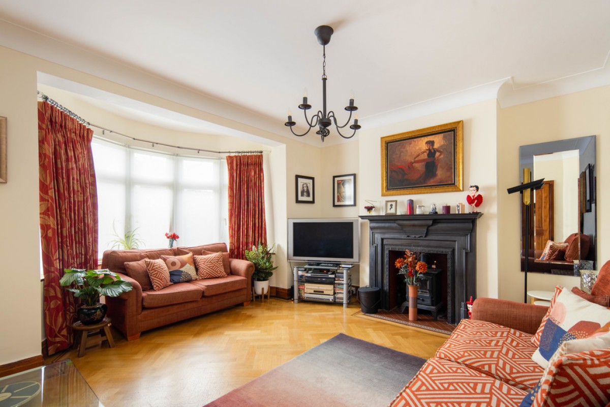 Warren Road, Wanstead