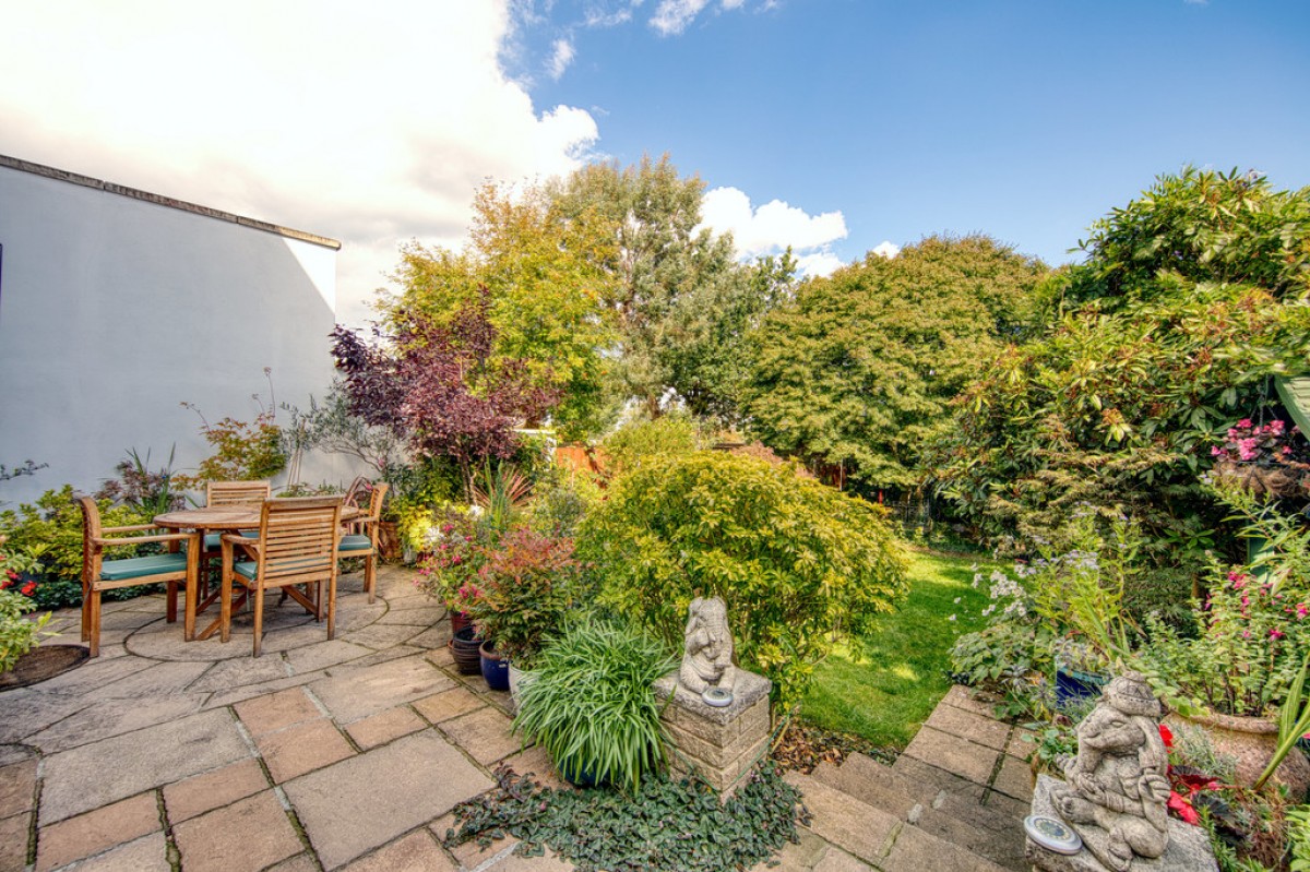 Warren Road, Wanstead