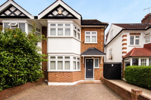 Lorne Gardens, Wanstead