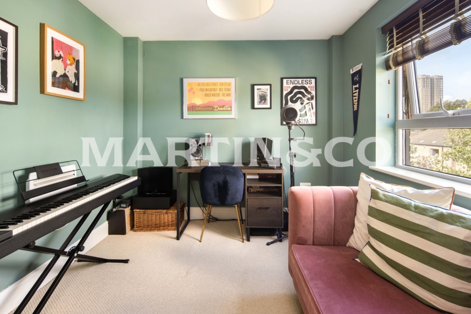 2 bedroom Flat in Bailey House, Talwin Street