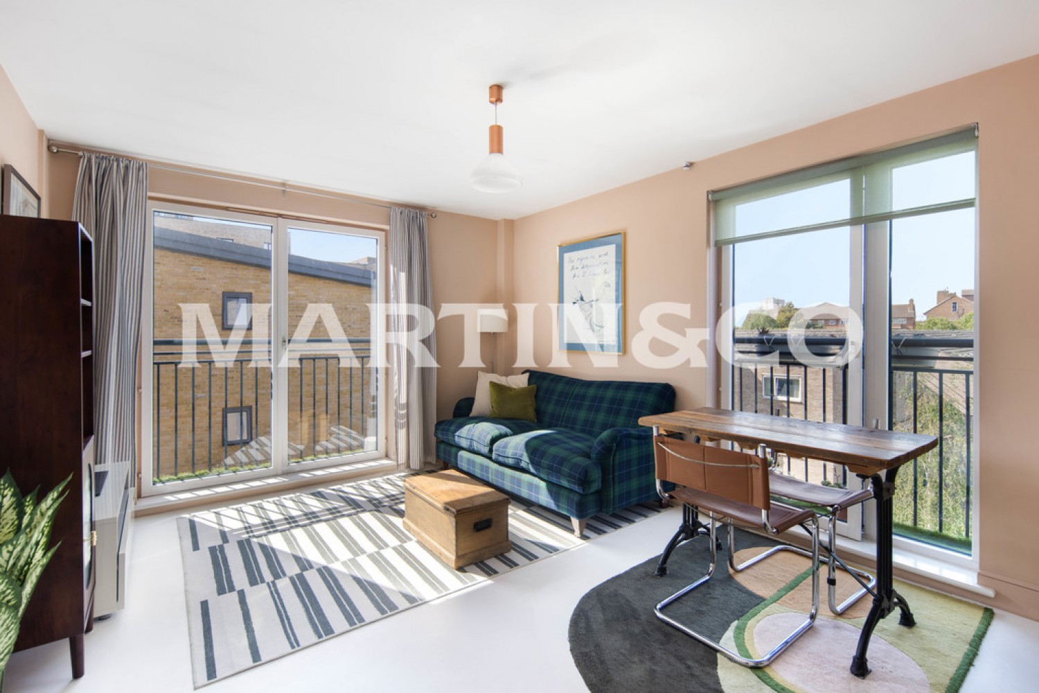 2 bedroom Flat in Bailey House, Talwin Street