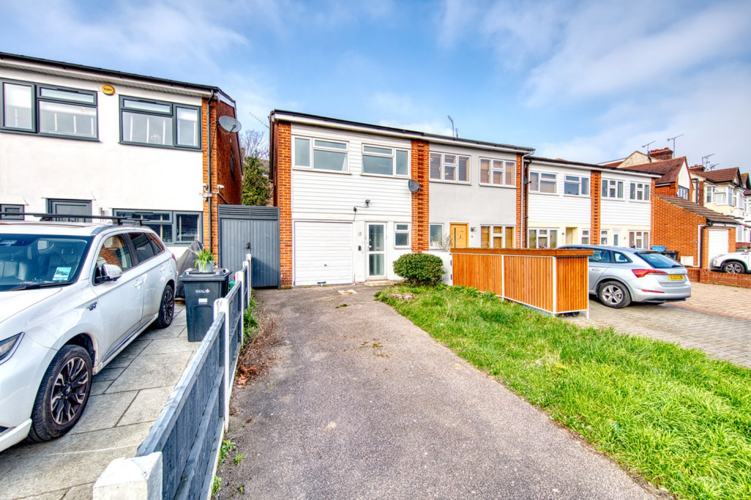 3 bedroom House for Sale Elmcroft Avenue