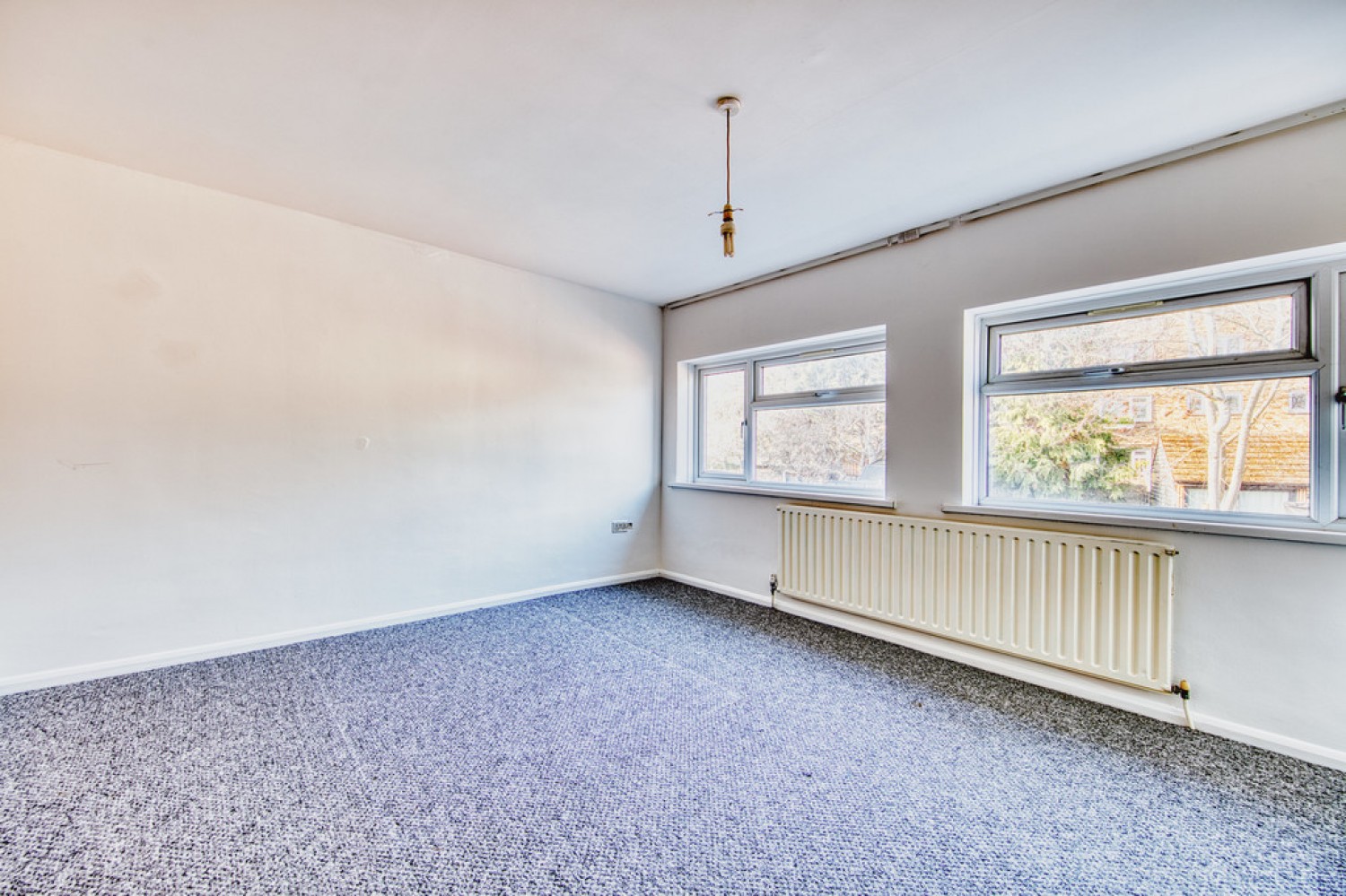 3 bedroom House for Sale Elmcroft Avenue