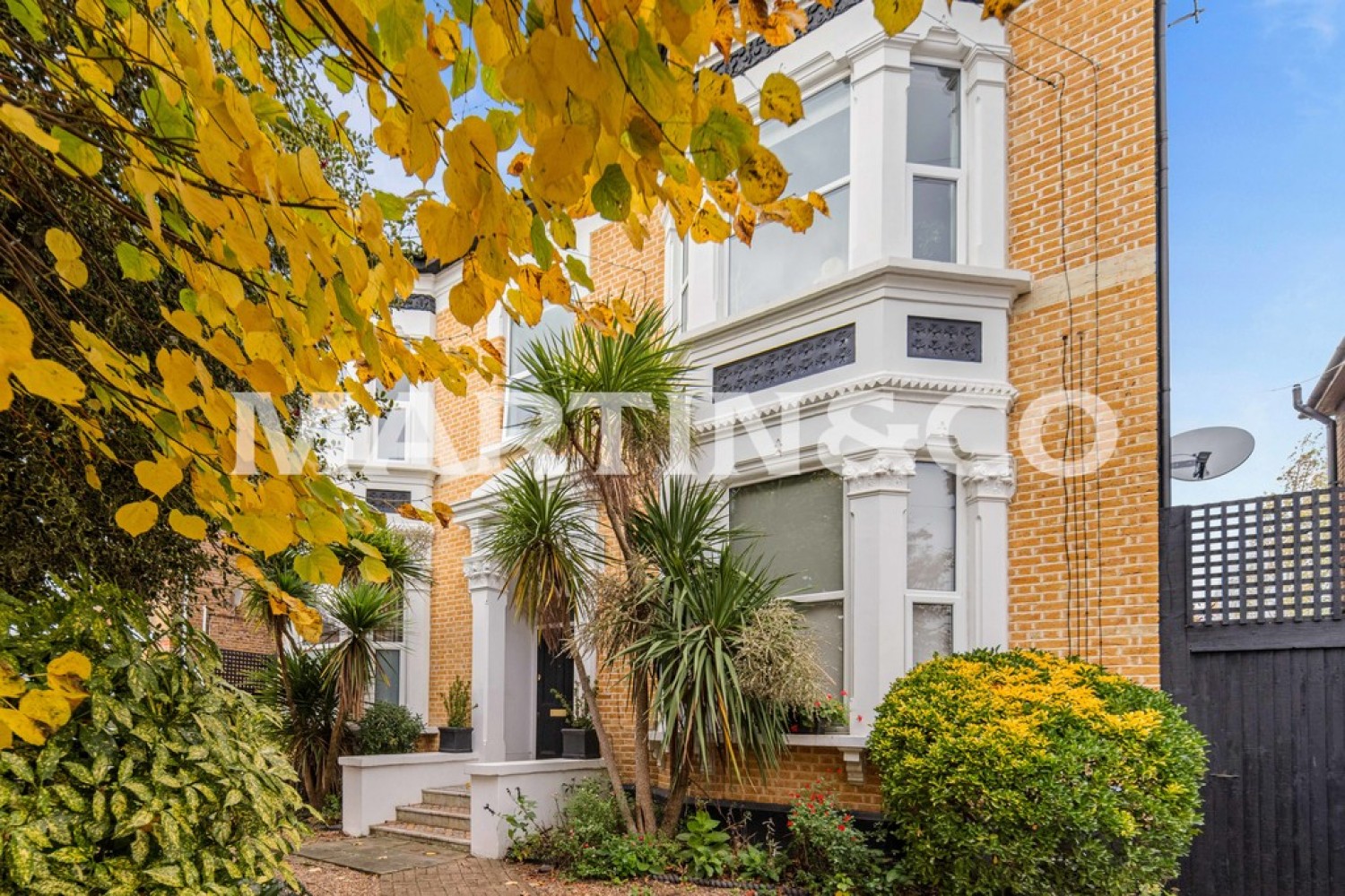 Hainault Road, Leytonstone