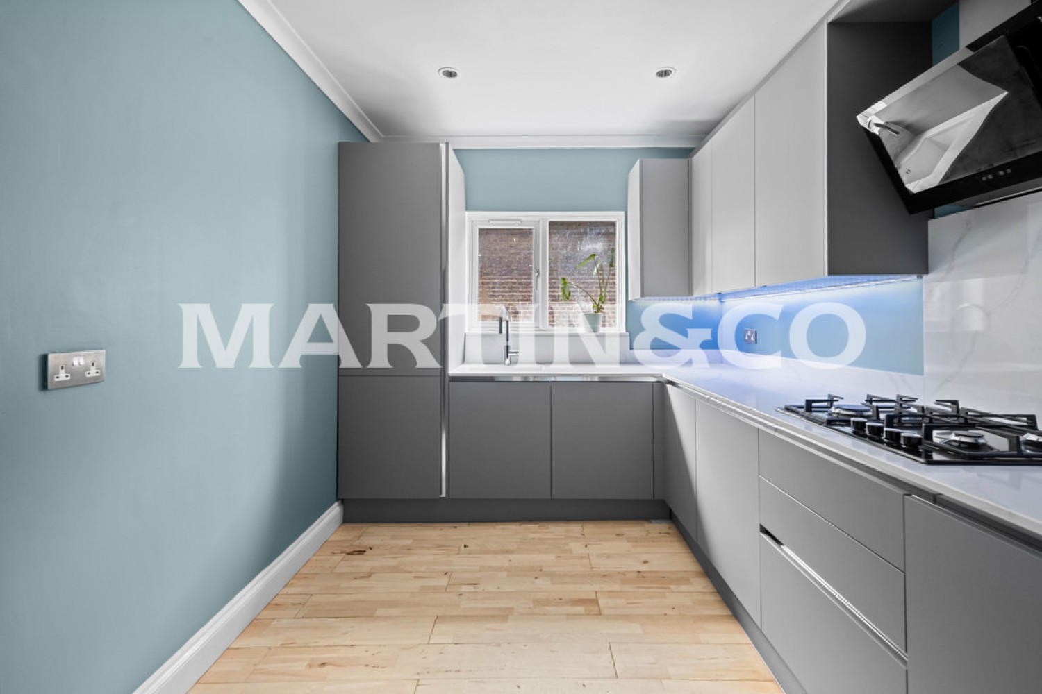 Hainault Road, Leytonstone