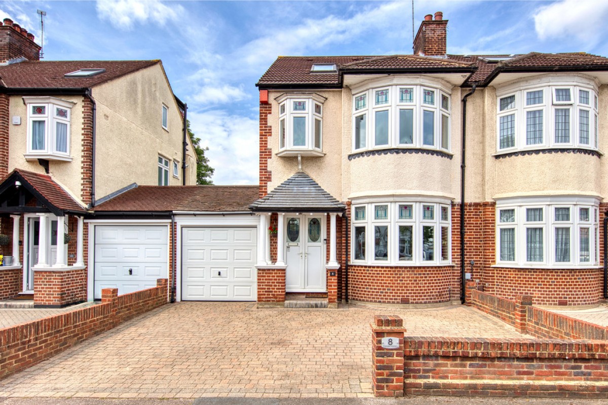 Cadogan Gardens, South Woodford,