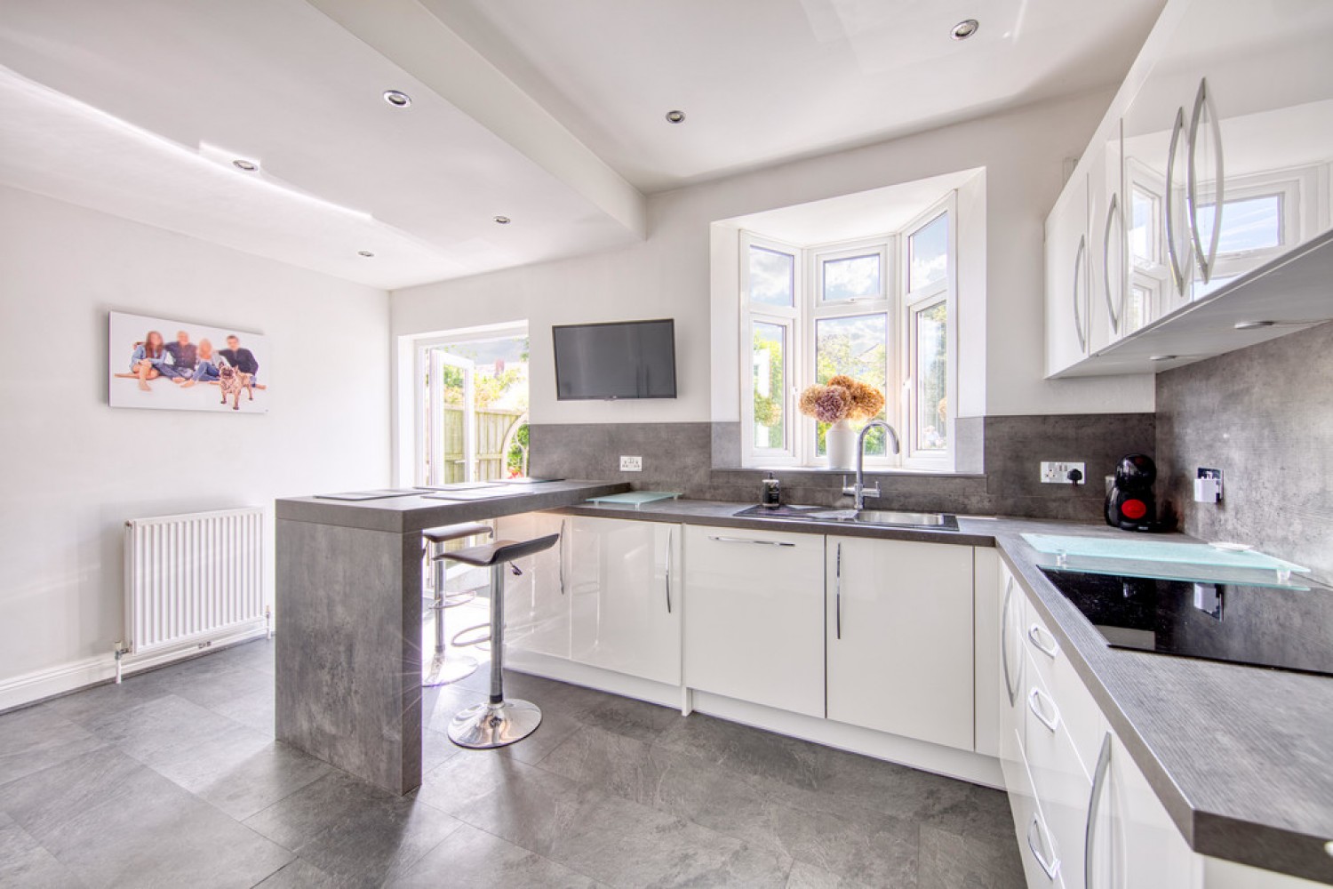 4 bedroom House for Sale Cadogan Gardens, South Woodford,