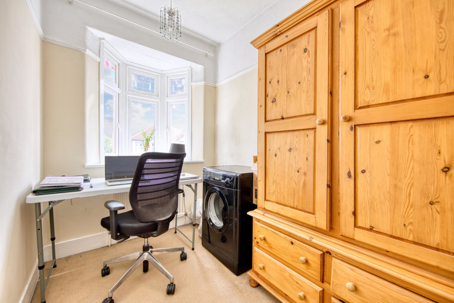 4 bedroom House for Sale Cadogan Gardens, South Woodford,