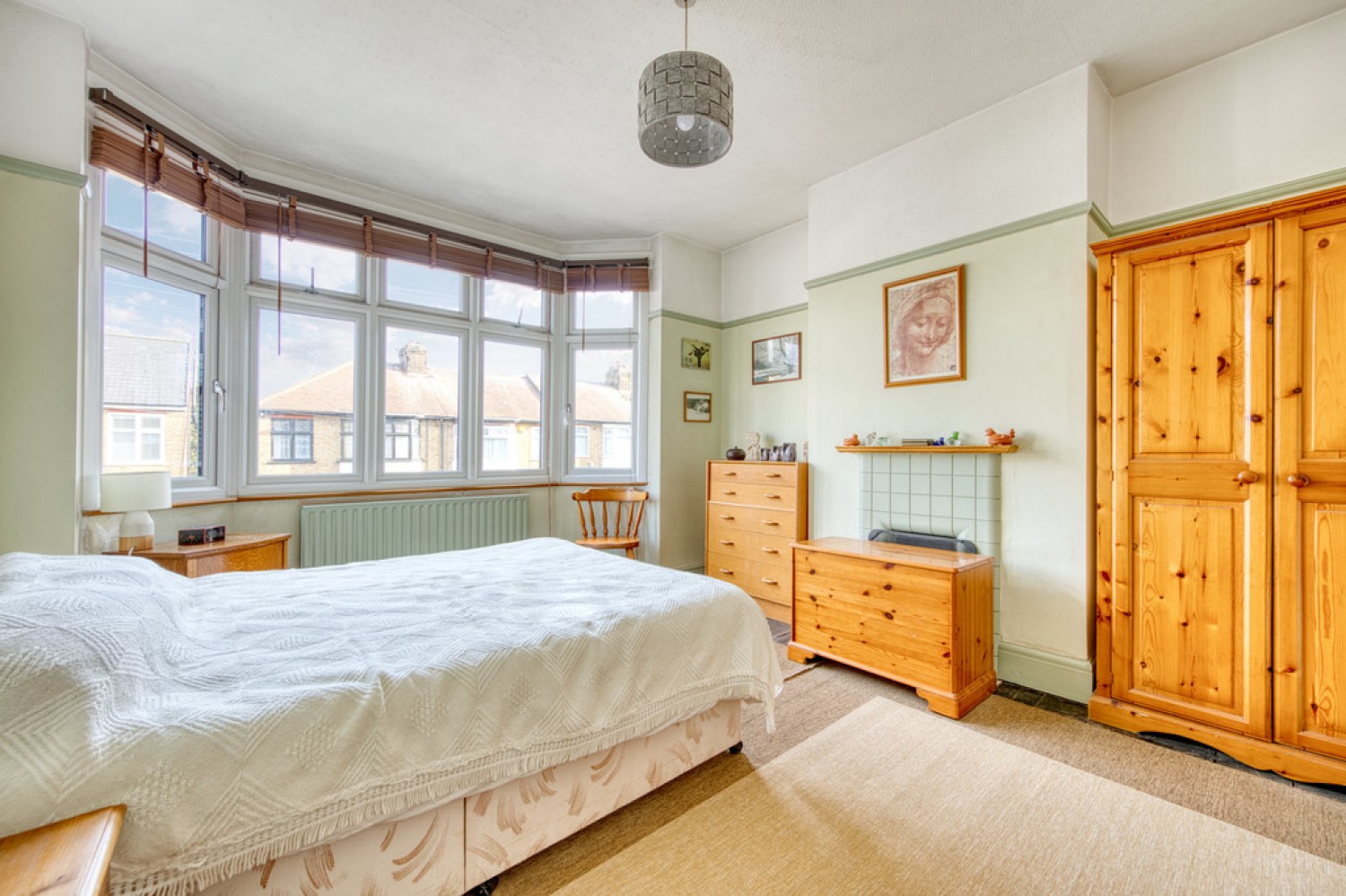 3 bedroom House for Sale Thornwood Close