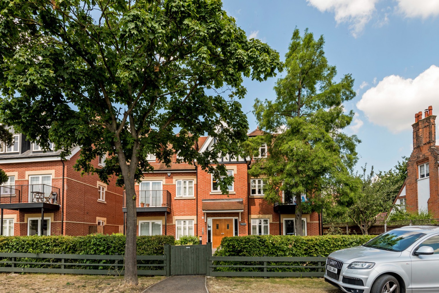 2 bedroom Flat for Sale Greenacre Apartments, High Cedars