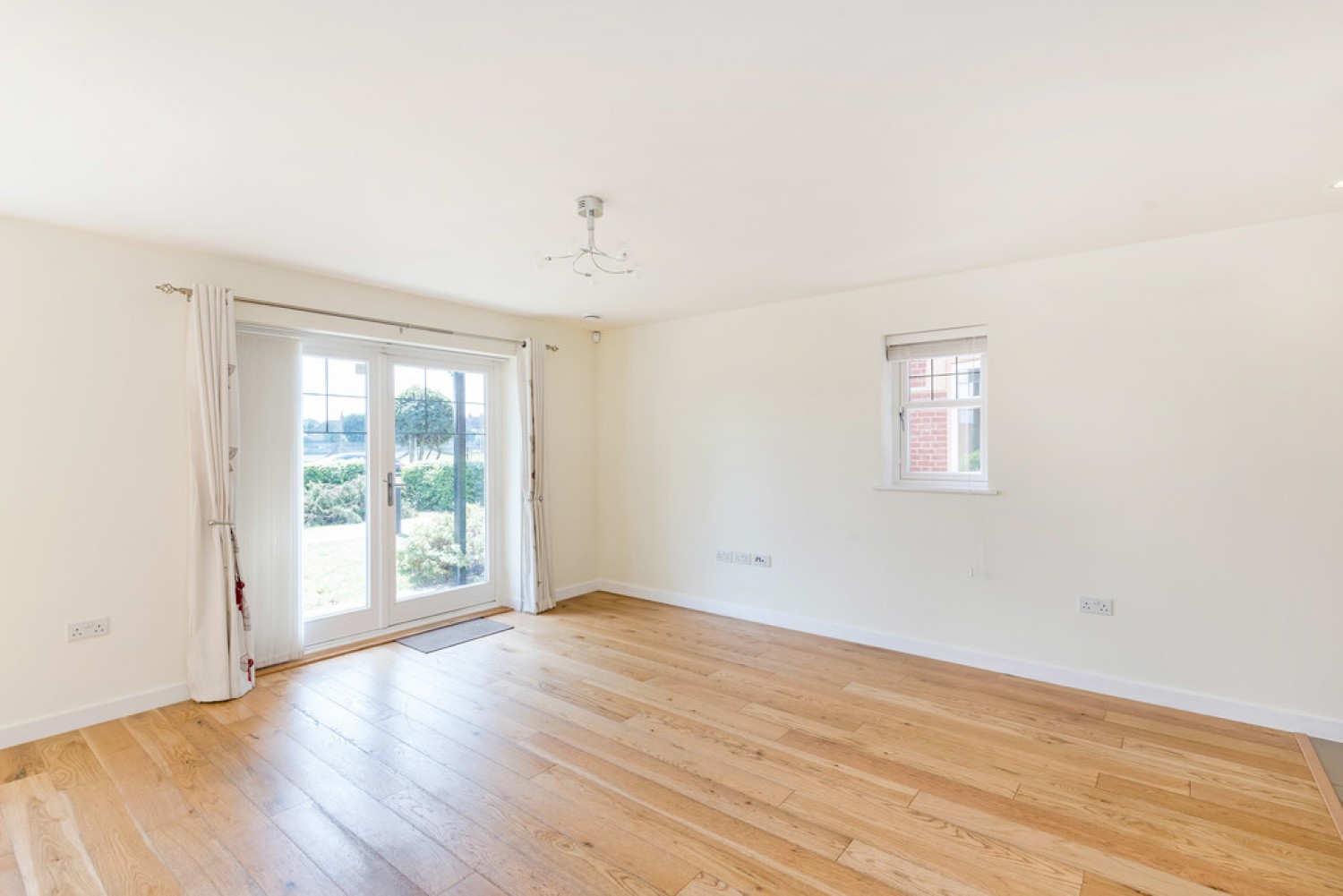 2 bedroom Flat for Sale Greenacre Apartments, High Cedars