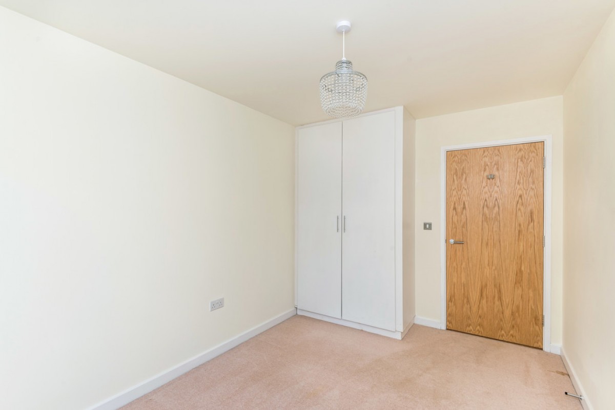 Greenacre Apartments, High Cedars