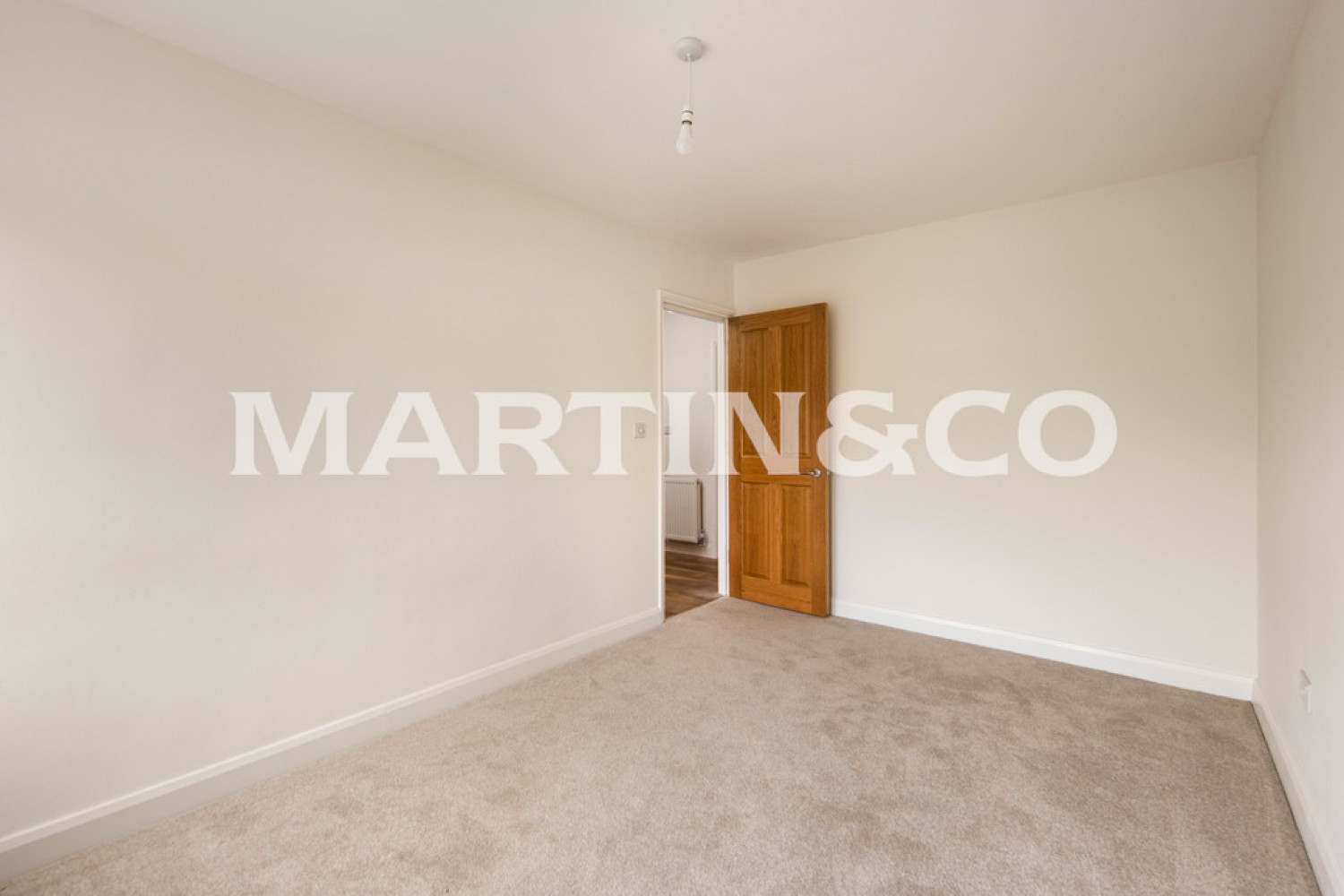 2 bedroom Flat for Letting Cleveland Road, South Woodford