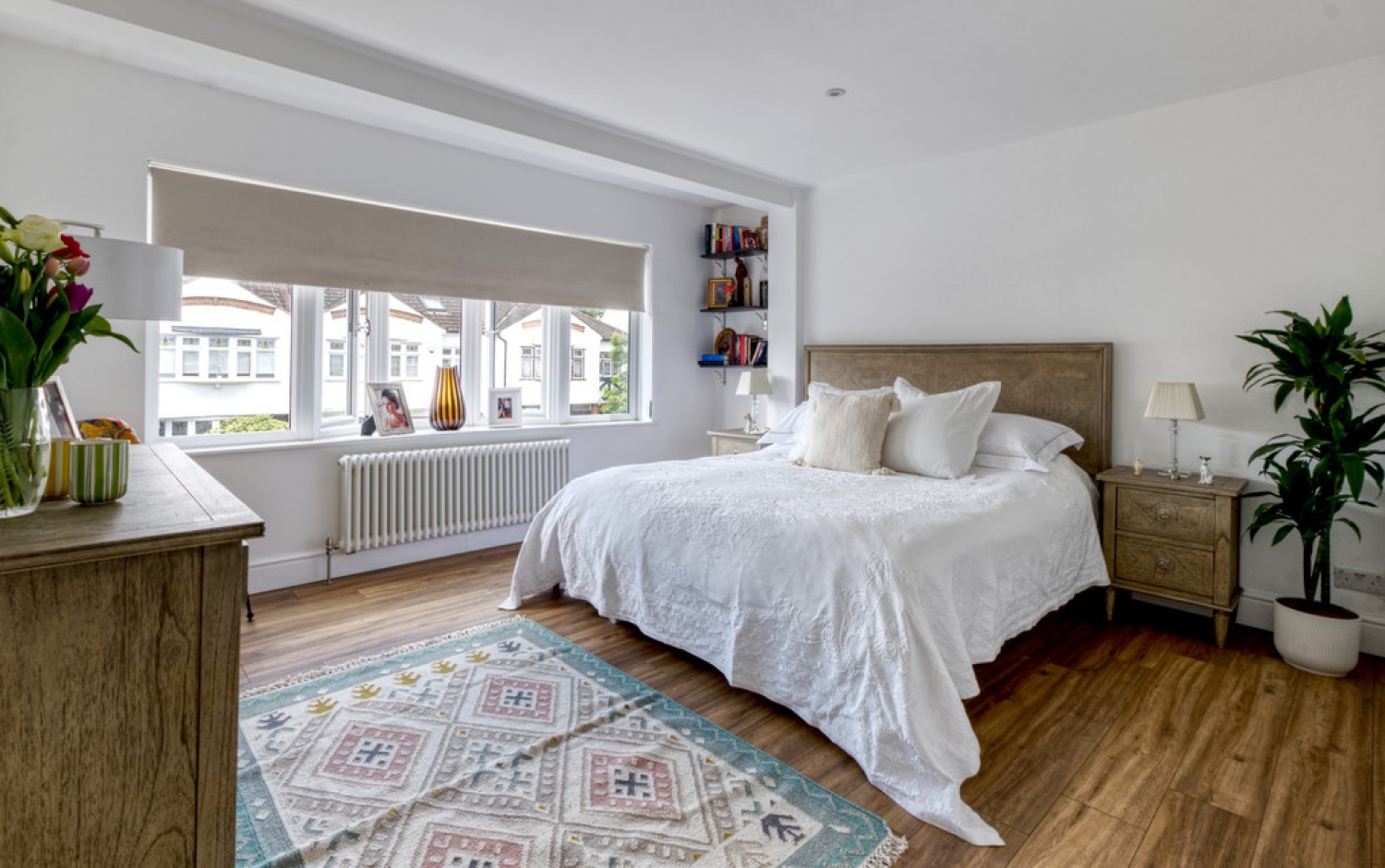5 bedroom House for Sale Chestnut Drive, Wanstead, London