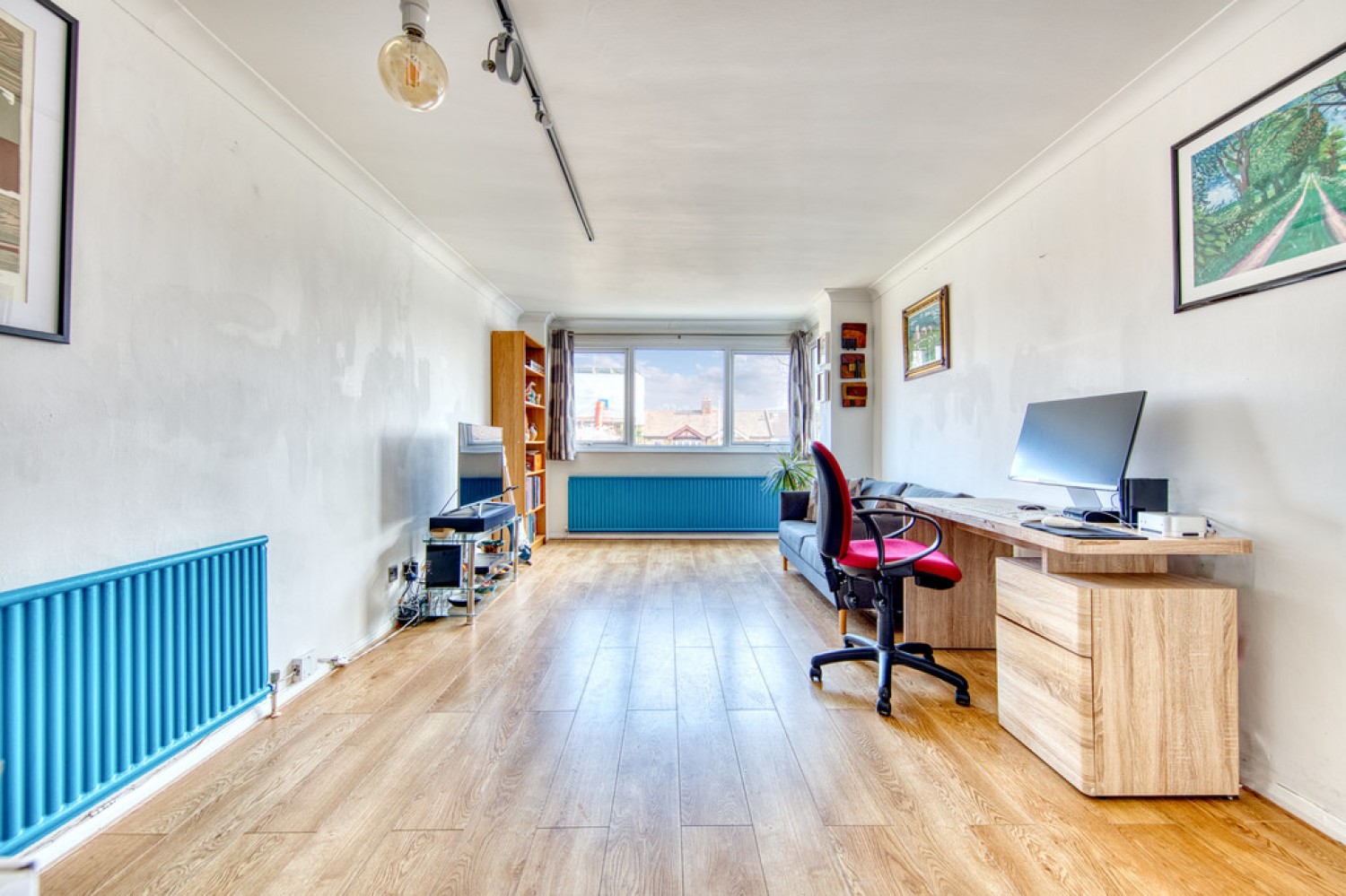 2 bedroom Flat for Sale Bourne Court, Wanstead