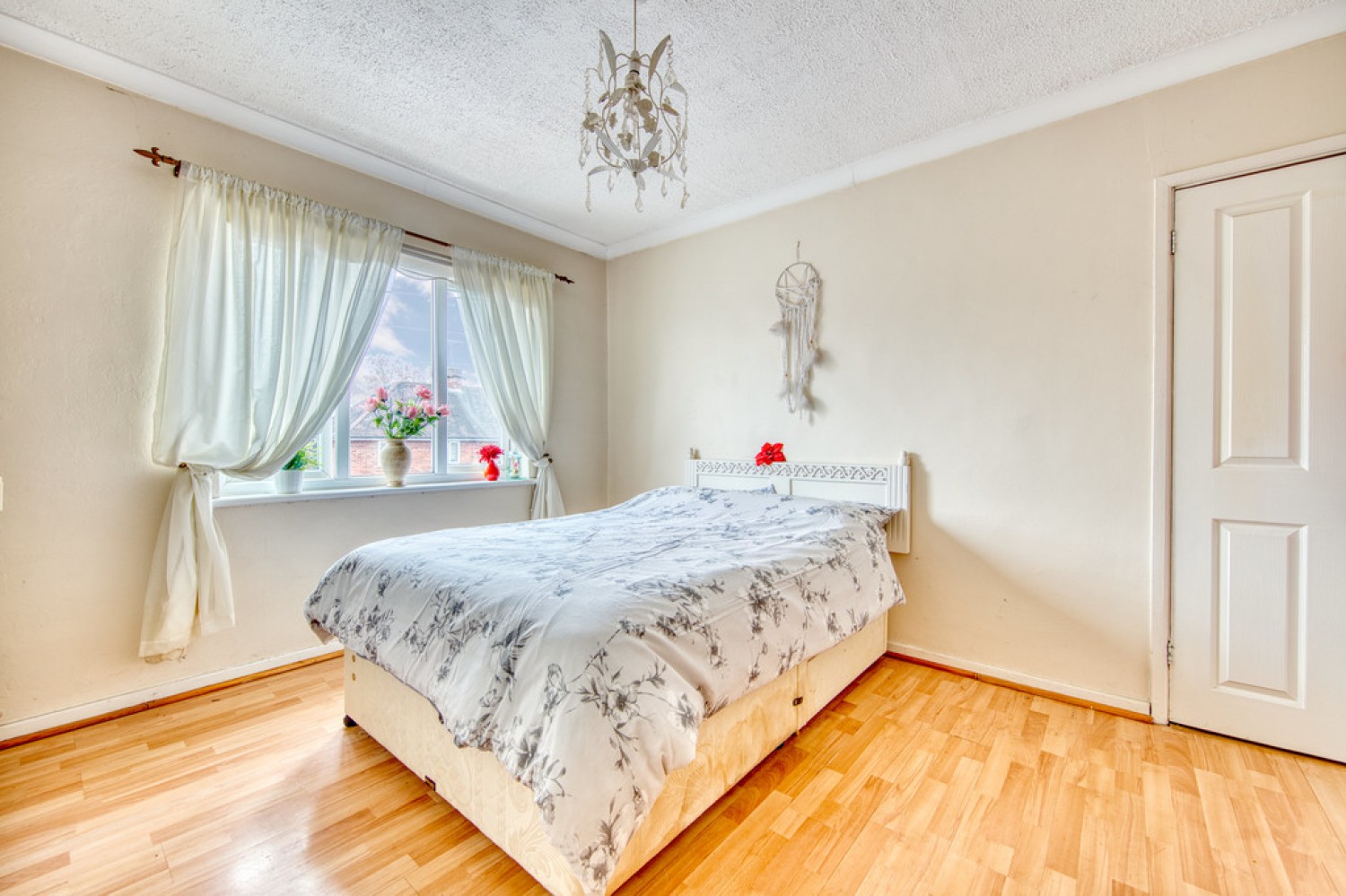 3 bedroom House for Sale Finchingfield Avenue, Woodford