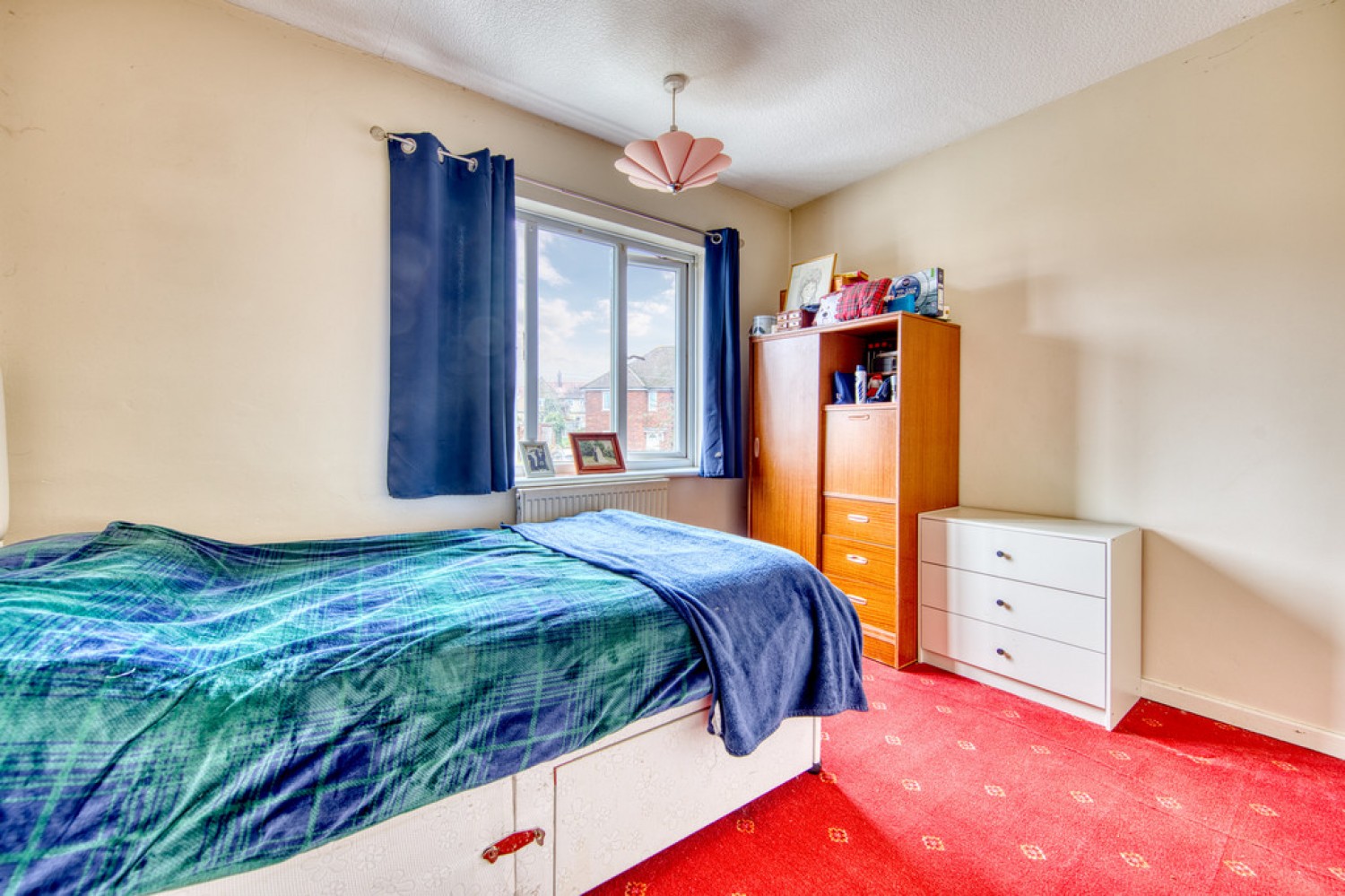 3 bedroom House for Sale Finchingfield Avenue, Woodford