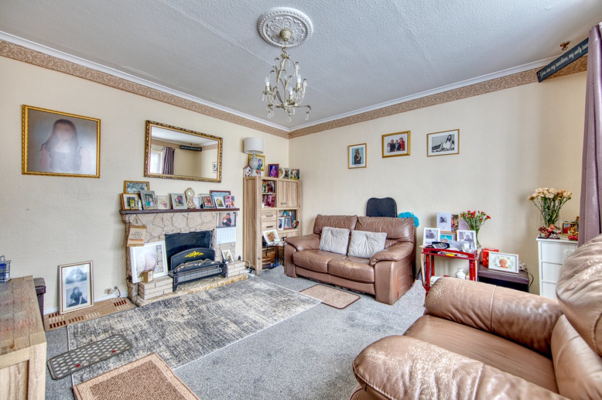 Finchingfield Avenue, Woodford