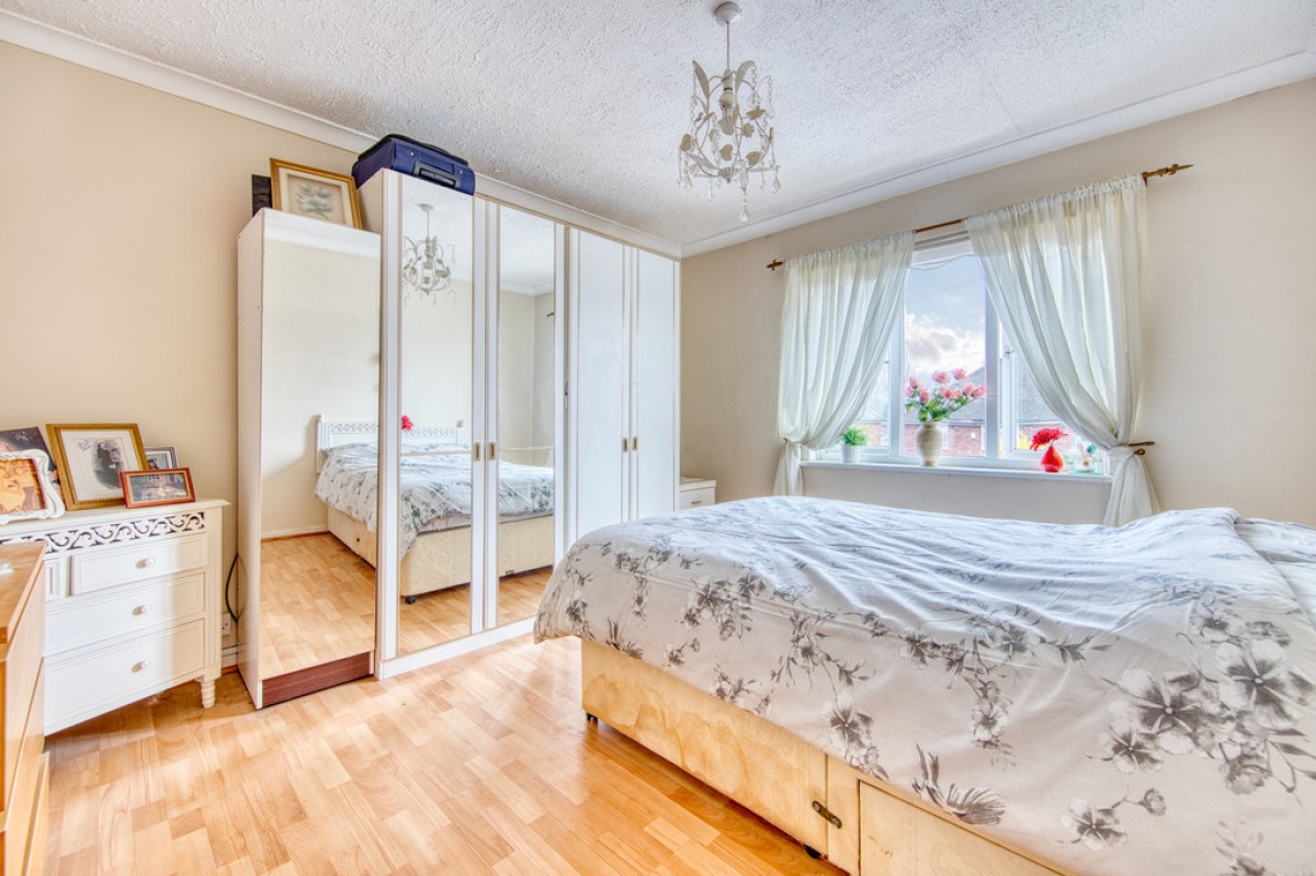 Finchingfield Avenue, Woodford