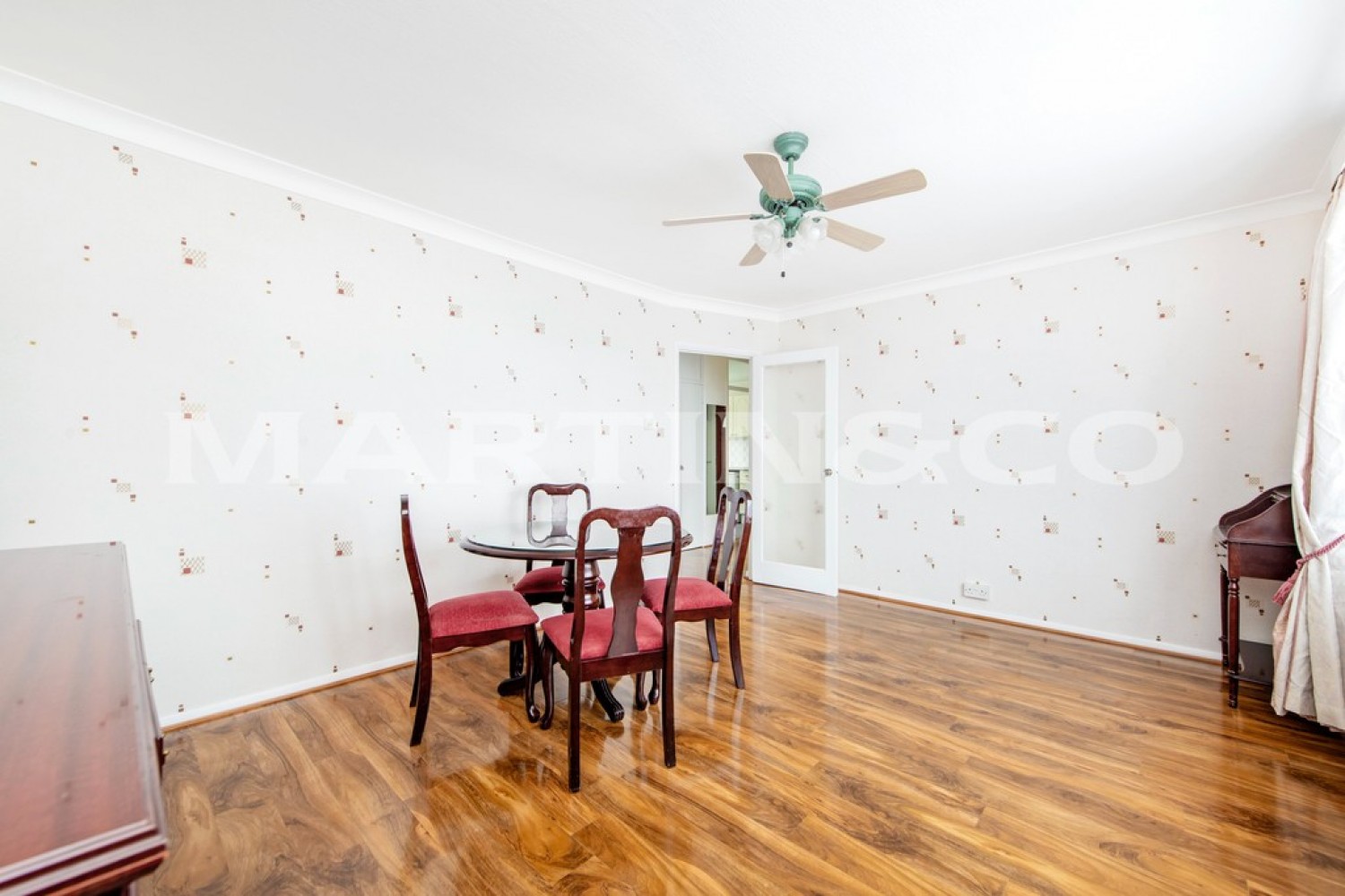 2 bedroom Flat for Sale Hardwick Court, Spratt Hall Road, Wanstead