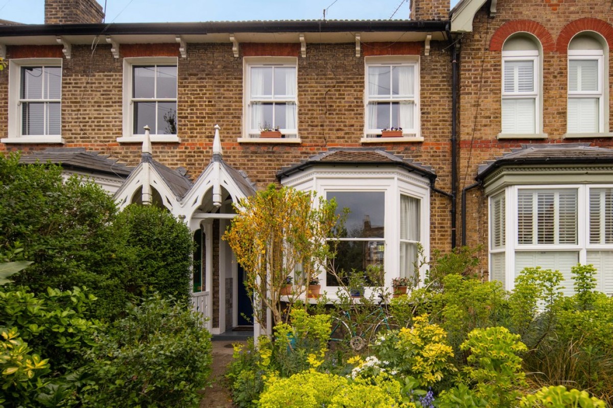 Lytton Road, Leytonstone