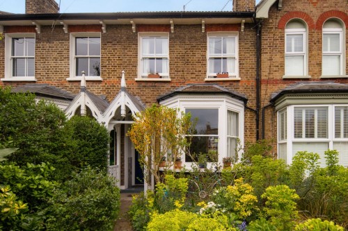 Lytton Road, Leytonstone