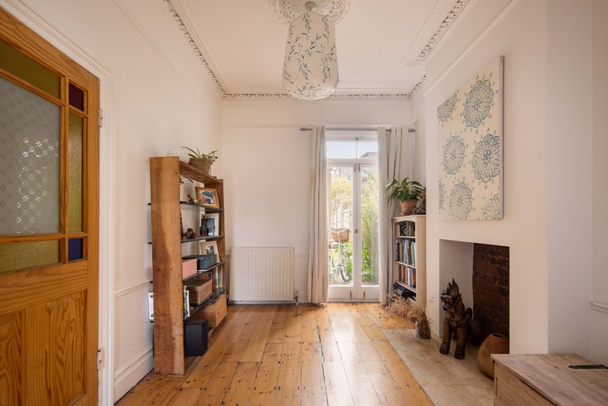 Lytton Road, Leytonstone