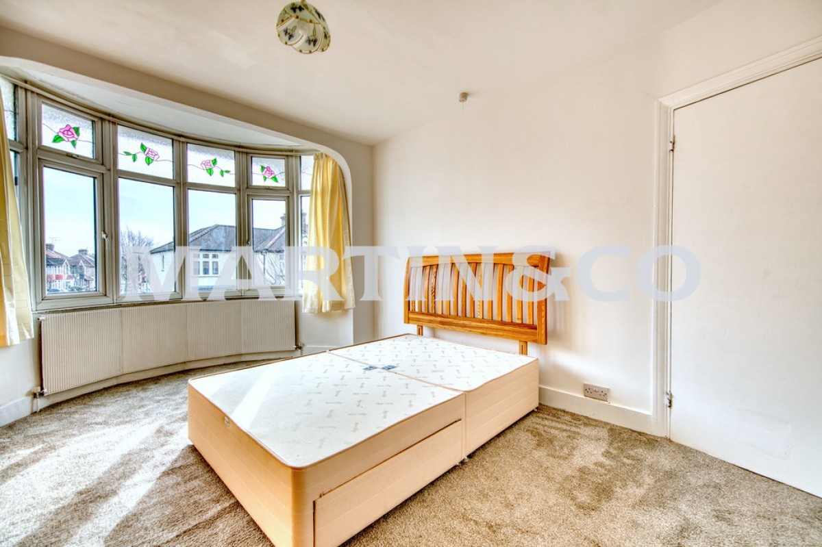 Cavendish Gardens, Barking