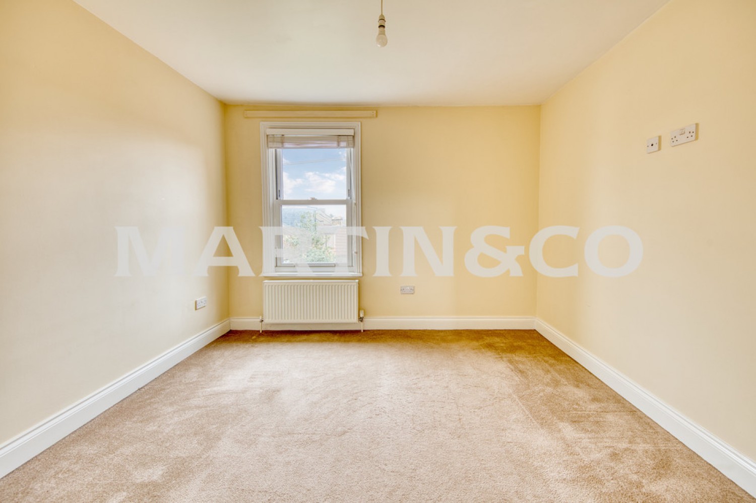 2 bedroom Flat for Letting High Road, Leytonstone