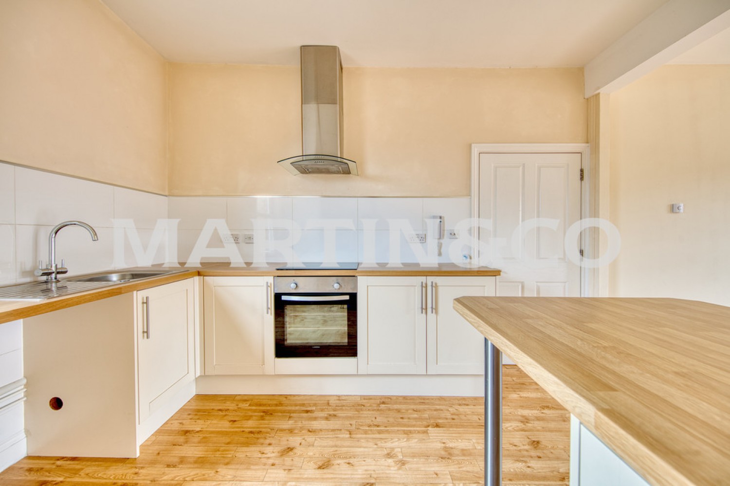 2 bedroom Flat for Letting High Road, Leytonstone