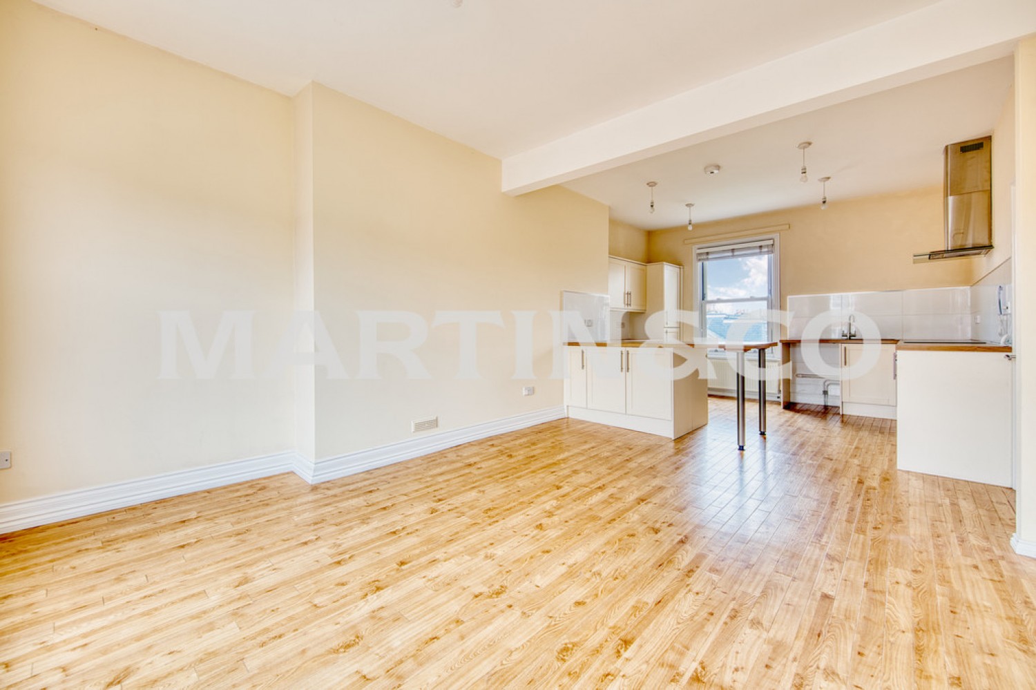 2 bedroom Flat for Letting High Road, Leytonstone