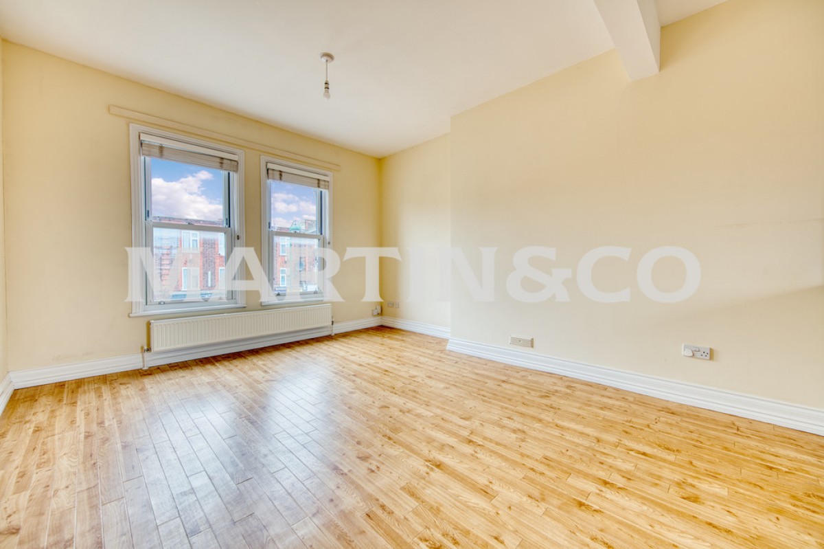 High Road, Leytonstone