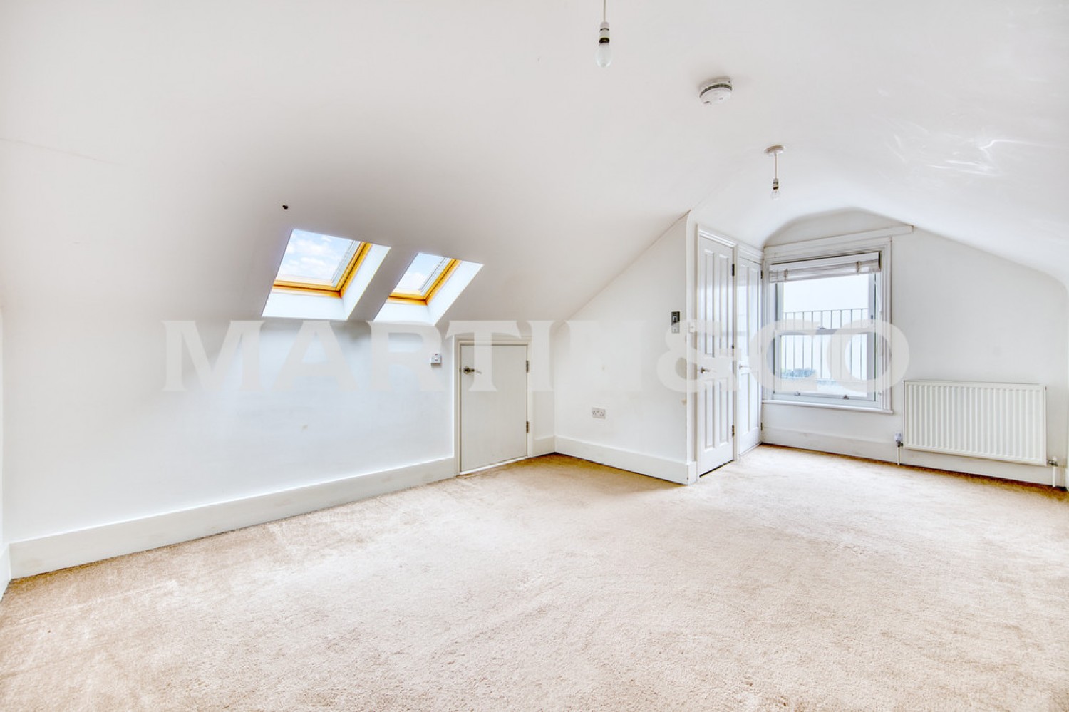 2 bedroom Flat for Letting High Road, Leytonstone