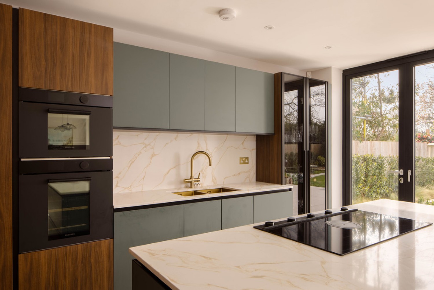 5 bedroom House for Sale The Warren Drive, Wanstead