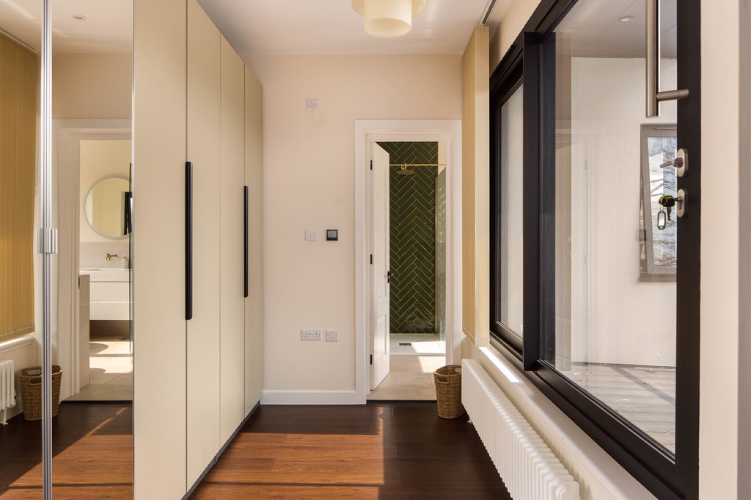 5 bedroom House for Sale The Warren Drive, Wanstead