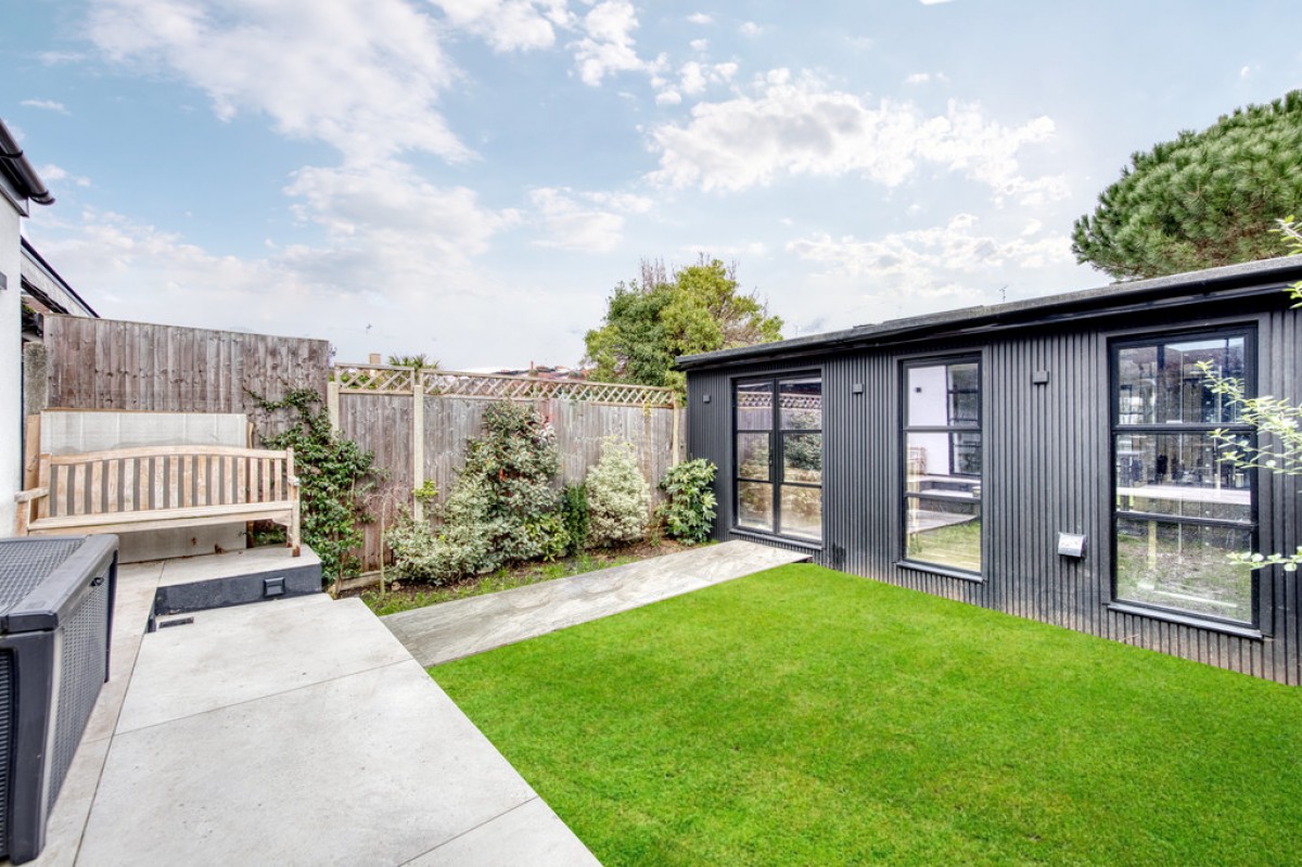 Chestnut Drive, Wanstead