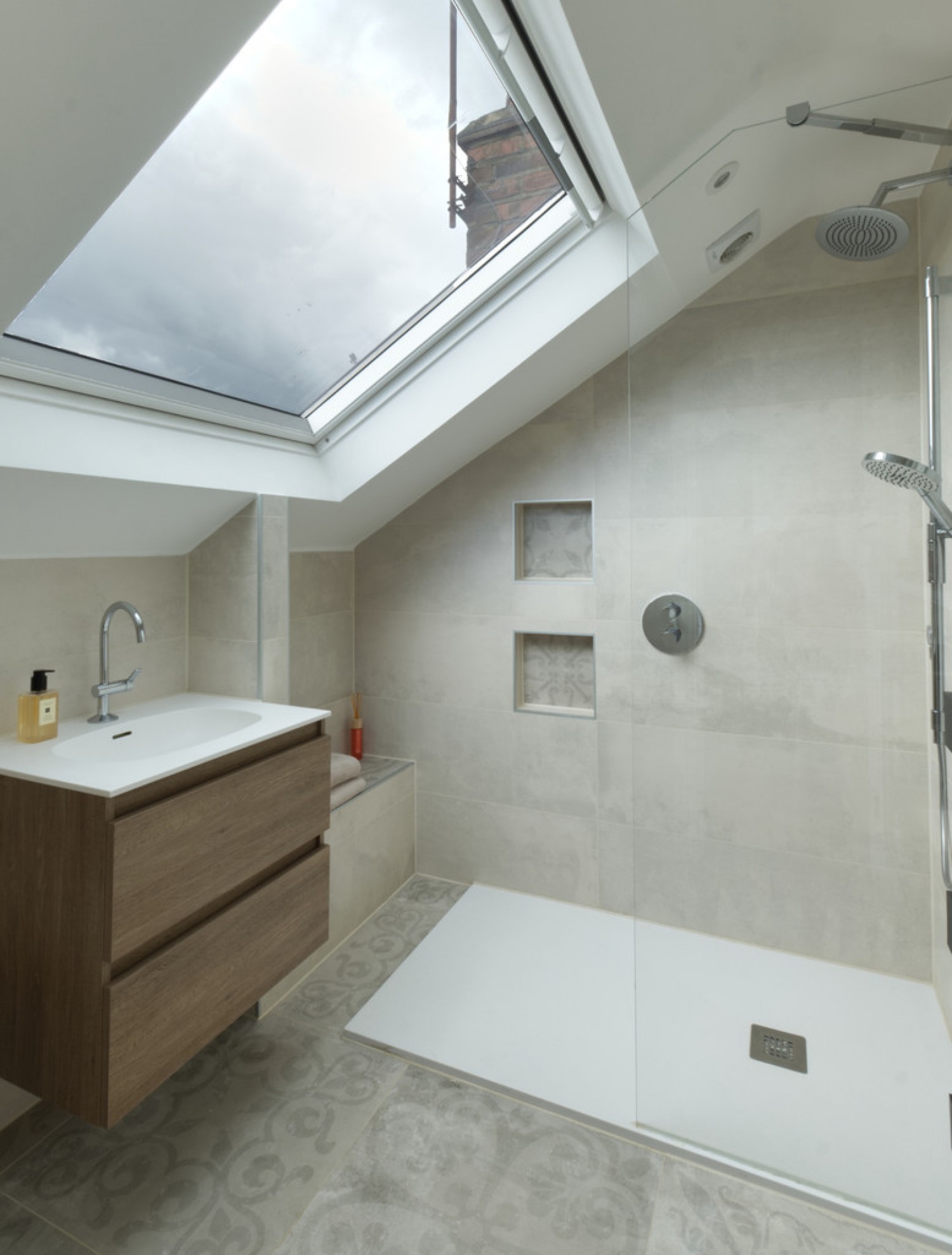 5 bedroom House for Letting Chestnut Drive, Wanstead