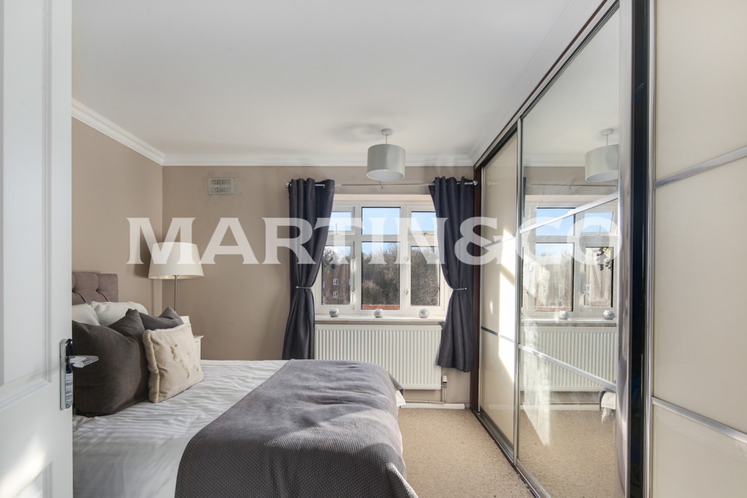 2 bedroom Flat for Sale Audley Court, South Woodford
