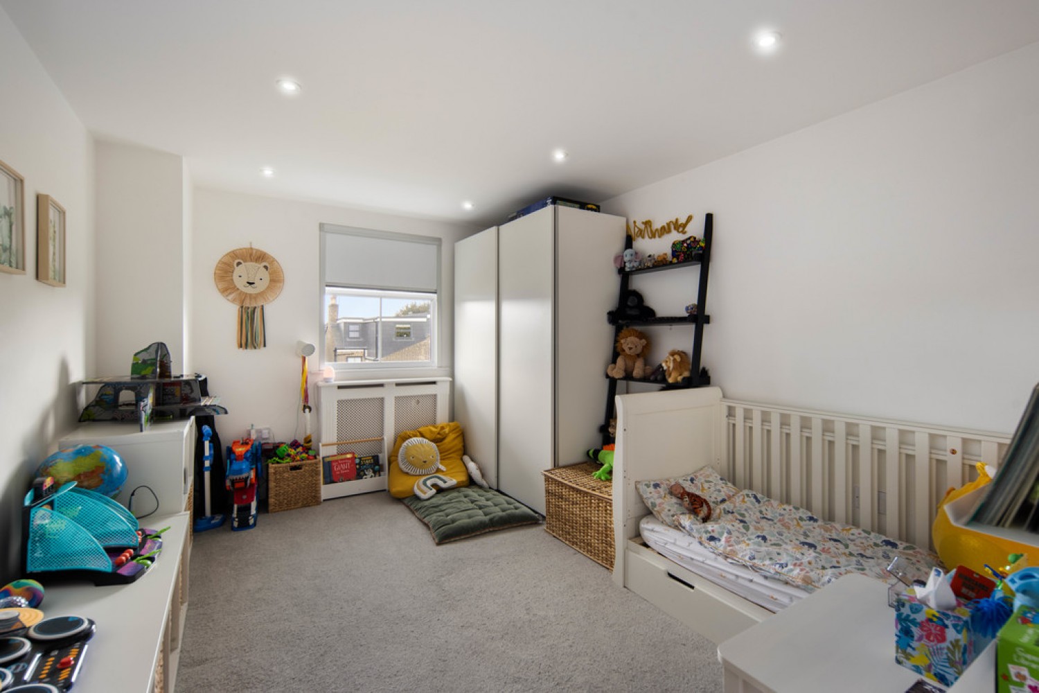 5 bedroom House for Sale Wellington Road, Wanstead