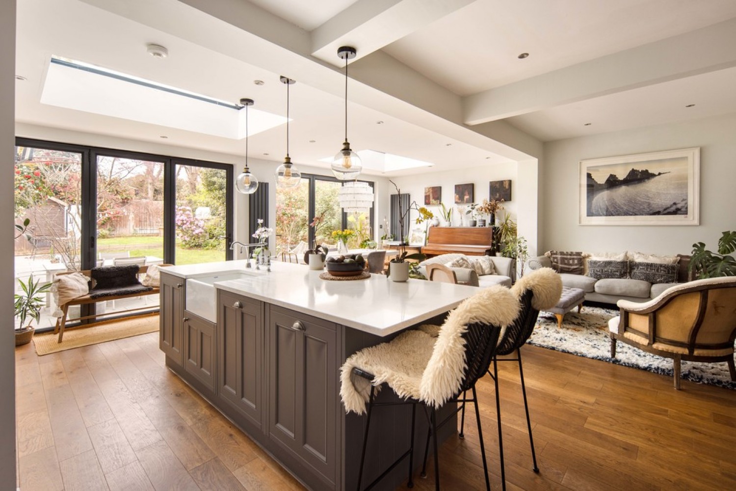 5 bedroom House for Sale Abbottsford Gardens