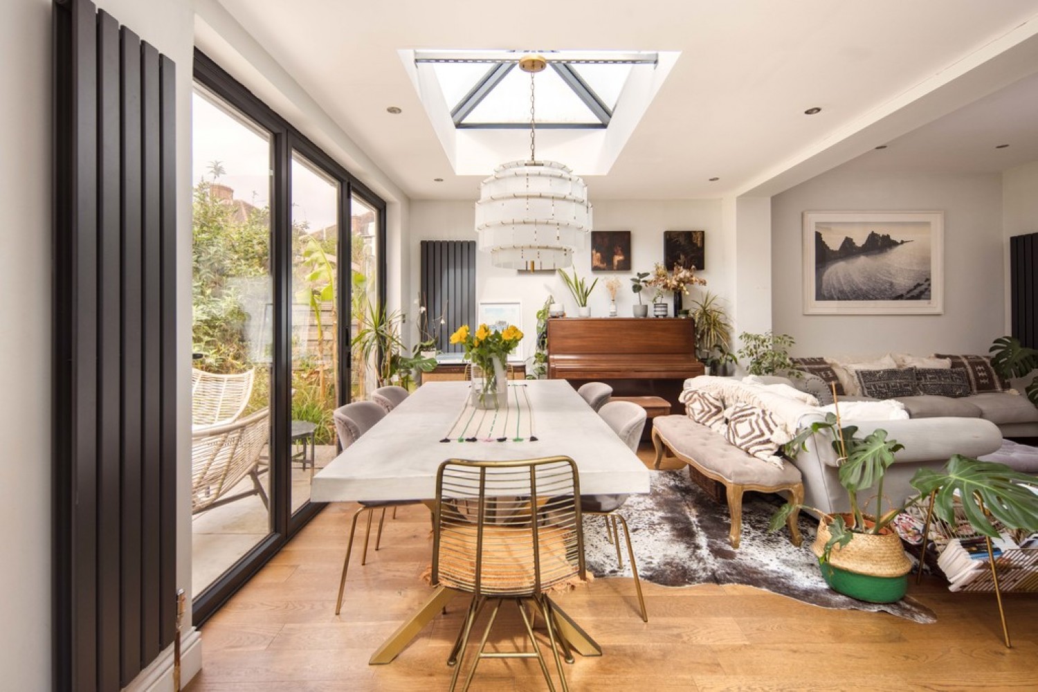 5 bedroom House for Sale Abbottsford Gardens