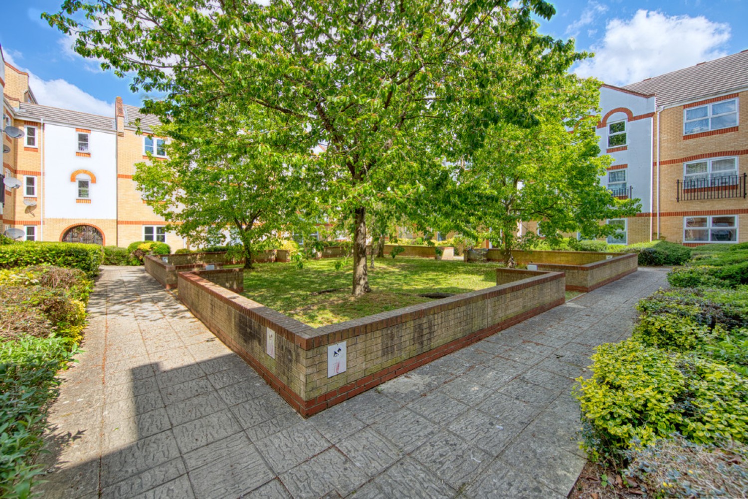 1 bedroom Flat for Letting Aaron Hill Road, Beckton