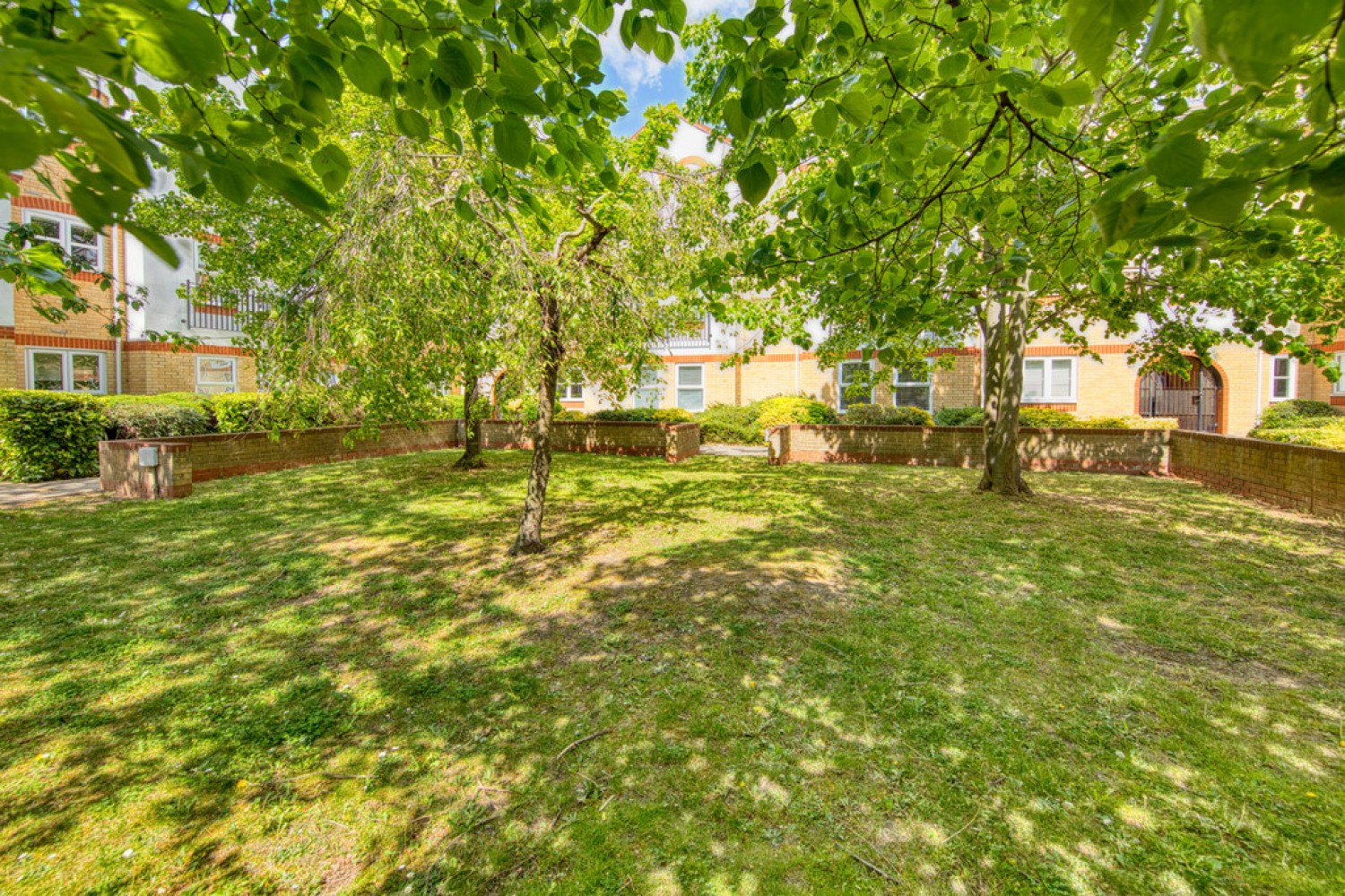 1 bedroom Flat for Letting Aaron Hill Road, Beckton