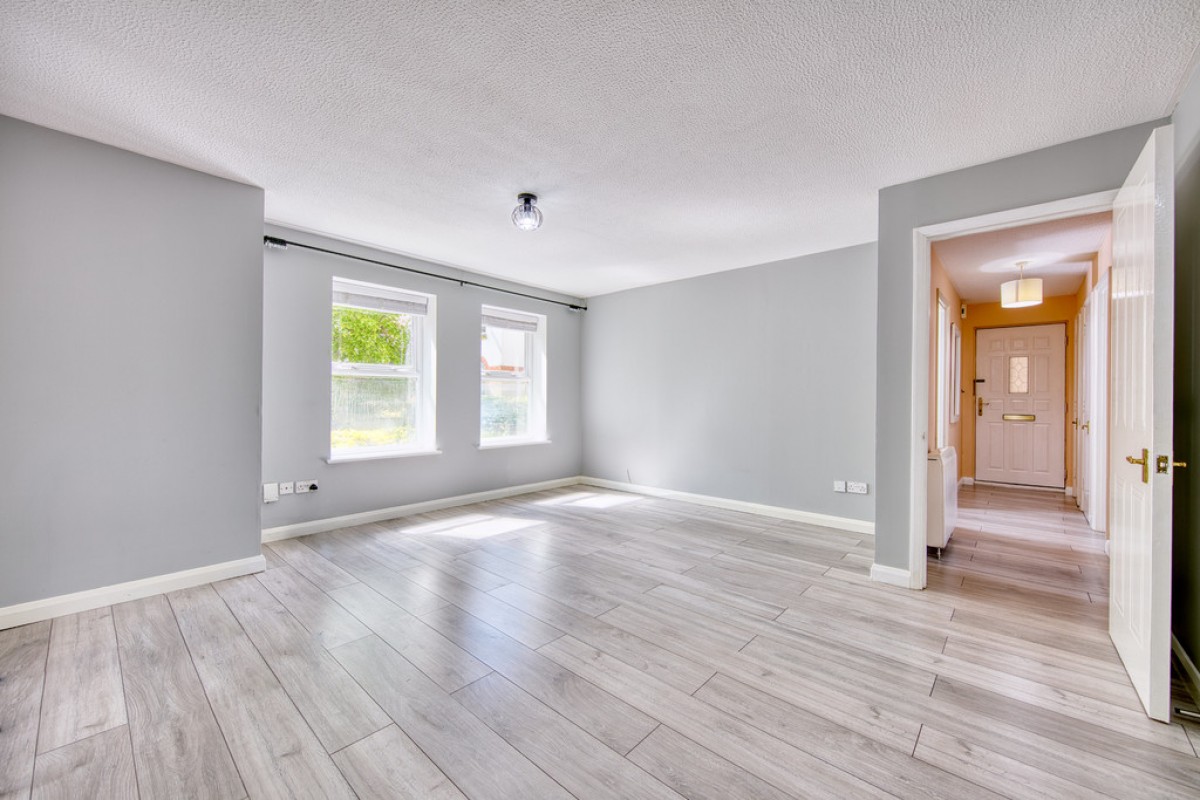 Aaron Hill Road, Beckton