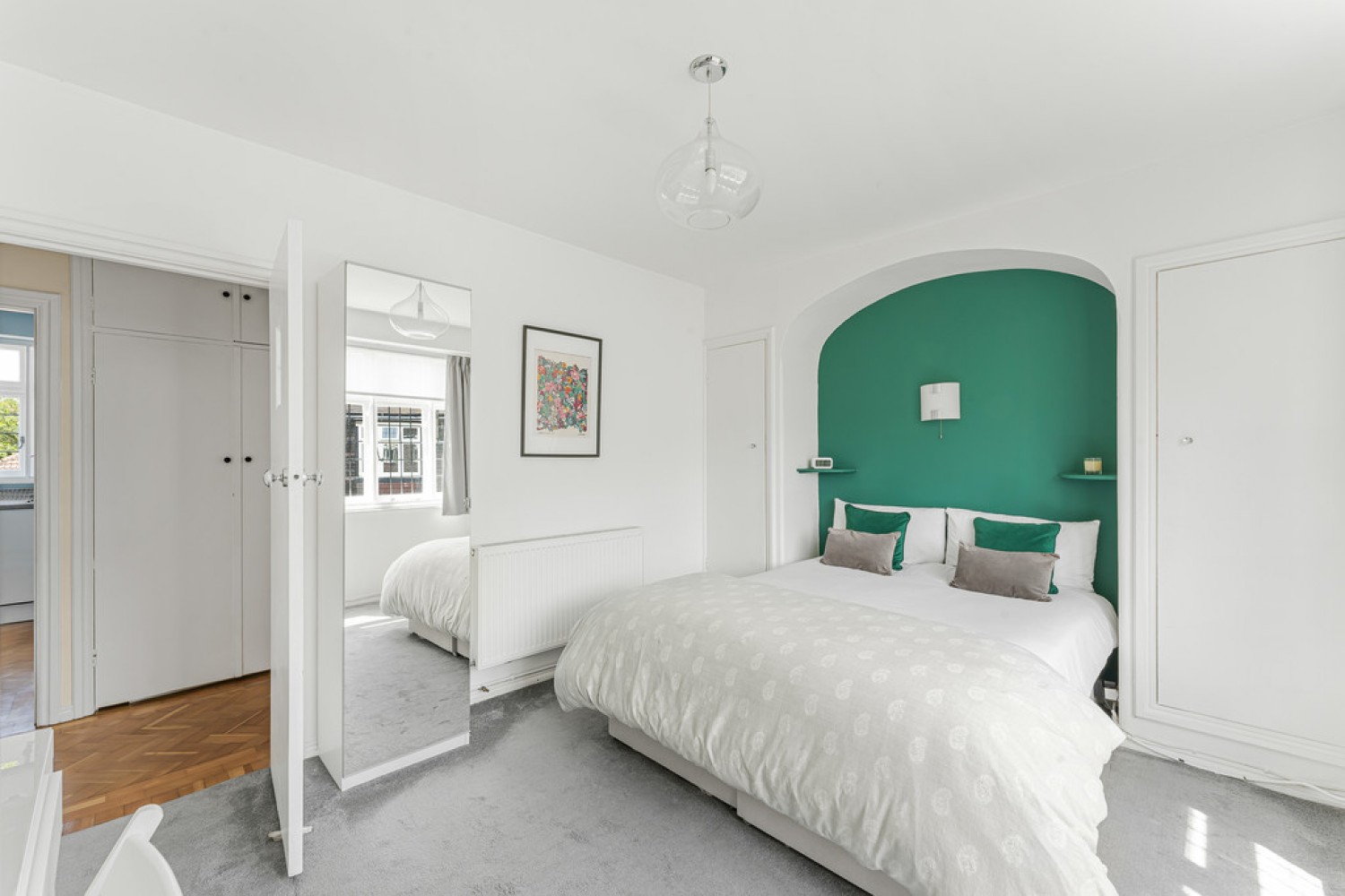 1 bedroom Flat for Sale Eagle Court, Wanstead