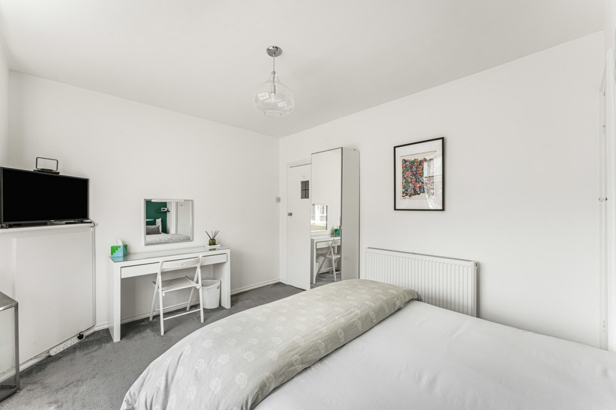 Eagle Court, Wanstead